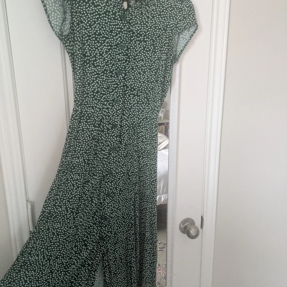 Reformation Green Midi Dress - Picture 3 of 5